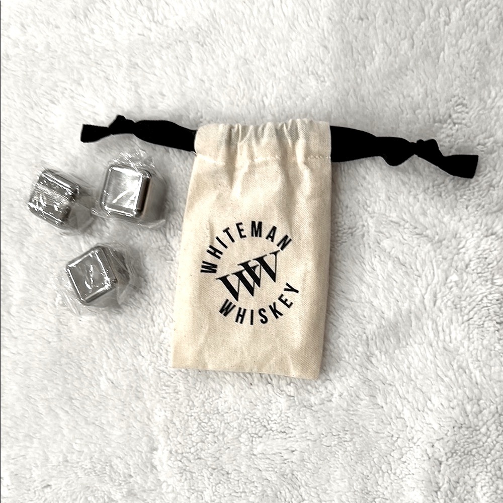 New🧊Whiteman Whiskey Pouch with (3) Unused Stainless Steel Ice Cubes